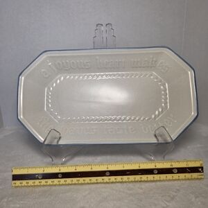 Pfaltzgraff‎ Yorktowne stoneware bread tray